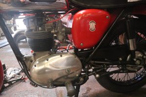 BSA B40 side view, engine, kickstart, footrest, centre stand.